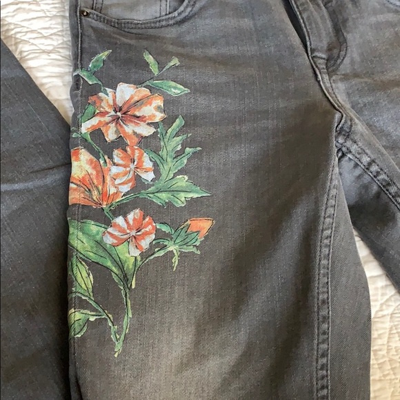 Zara Basic Jeans Size 4 - Picture 4 of 7